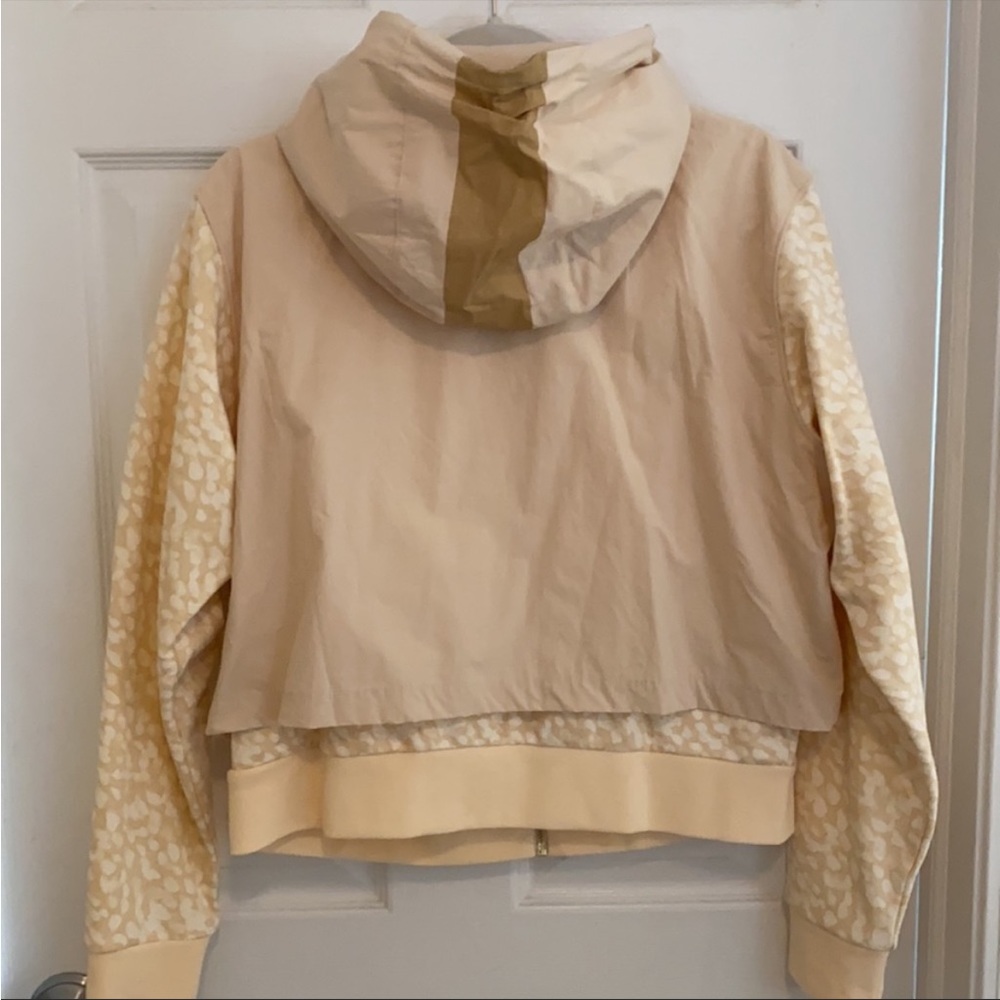 Fabletics Lisi Boxy Jacket - Picture 2 of 6
